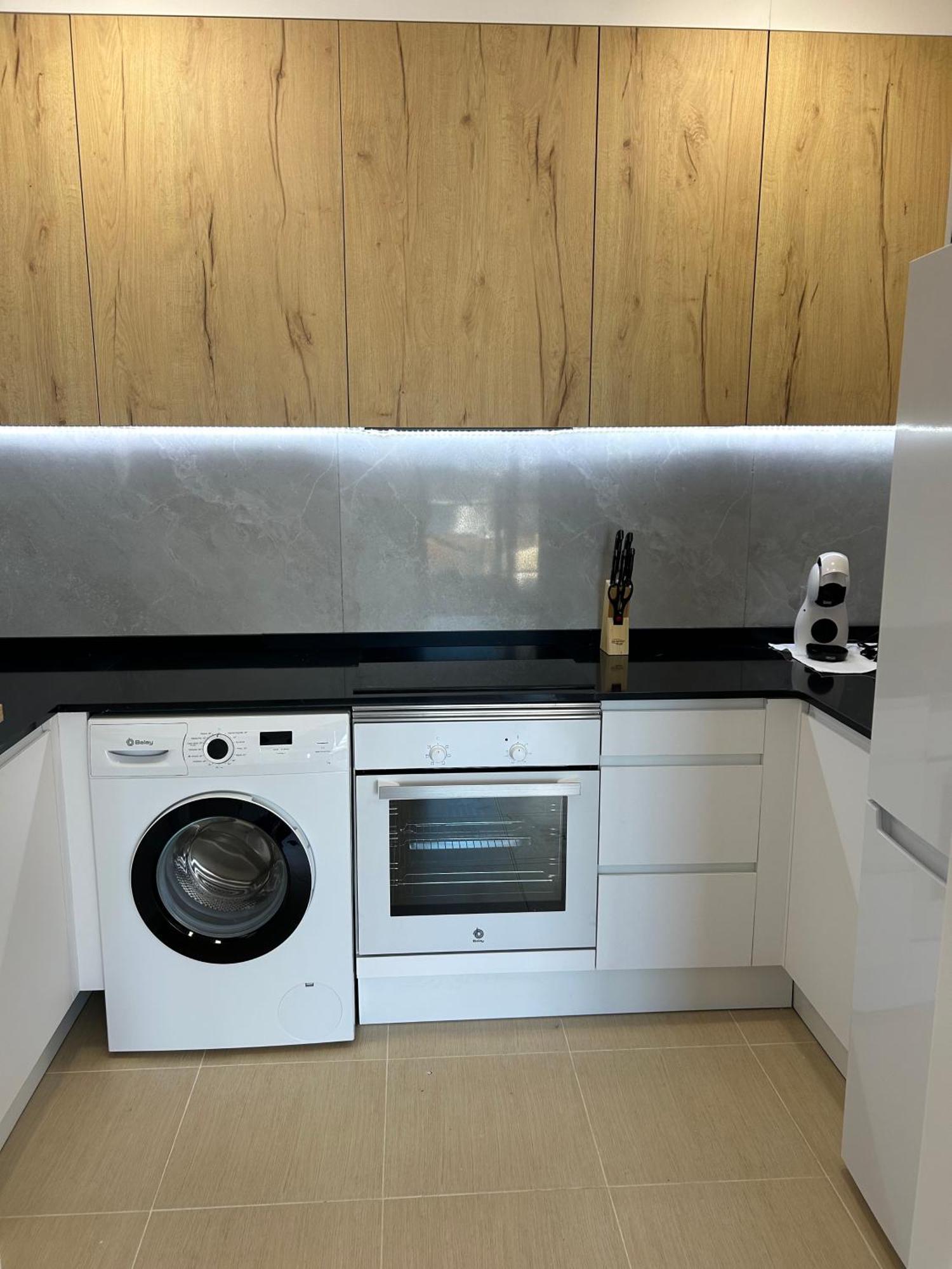 Estrella I Apartment บินารอส ภายนอก รูปภาพ